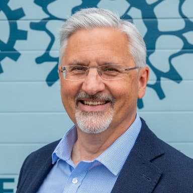 Russell Bright angel investor