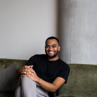Zac Des angel investor