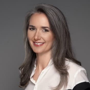 Esther Reynal de Saint Michel angel investor